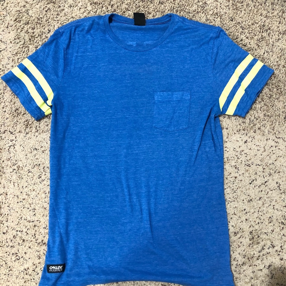 Mens Oakley Tshirt